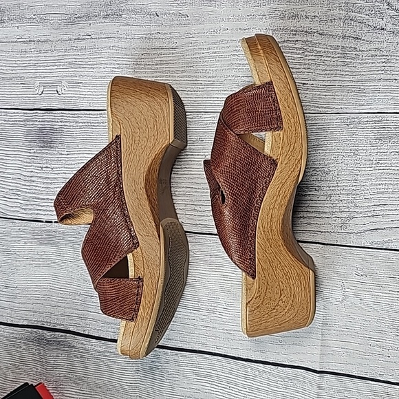 EUC Dansko sz 39 sandals- Sela Gecko Brandy - Picture 5 of 7